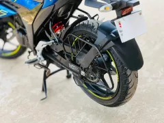 Gixxer FI Double Disc Naked